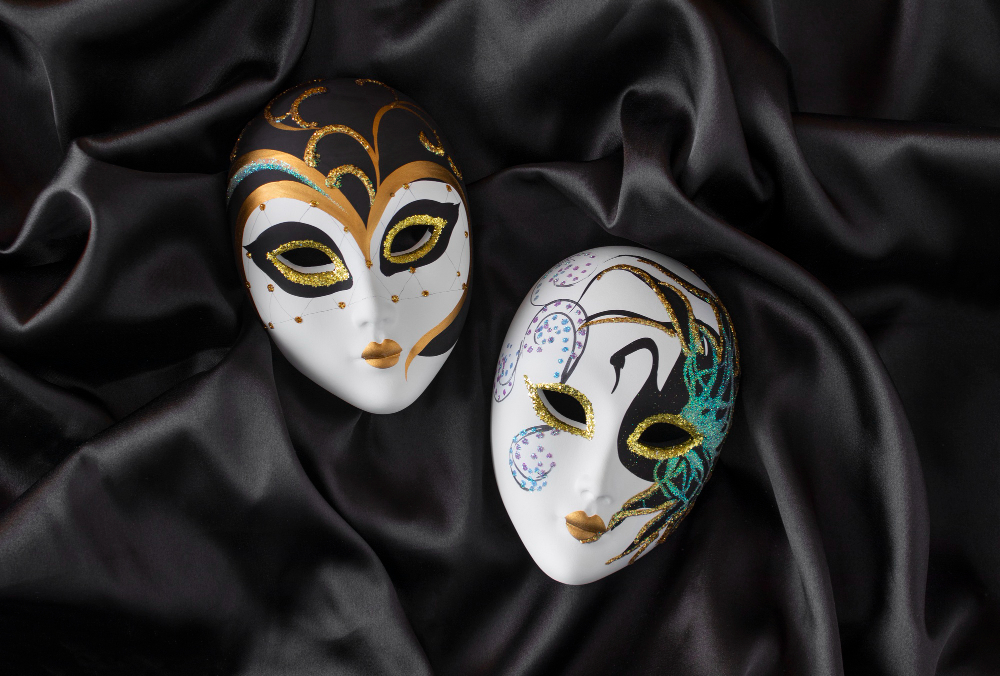 Załóż maskę – pokaż siebie. Teatr w edukacji